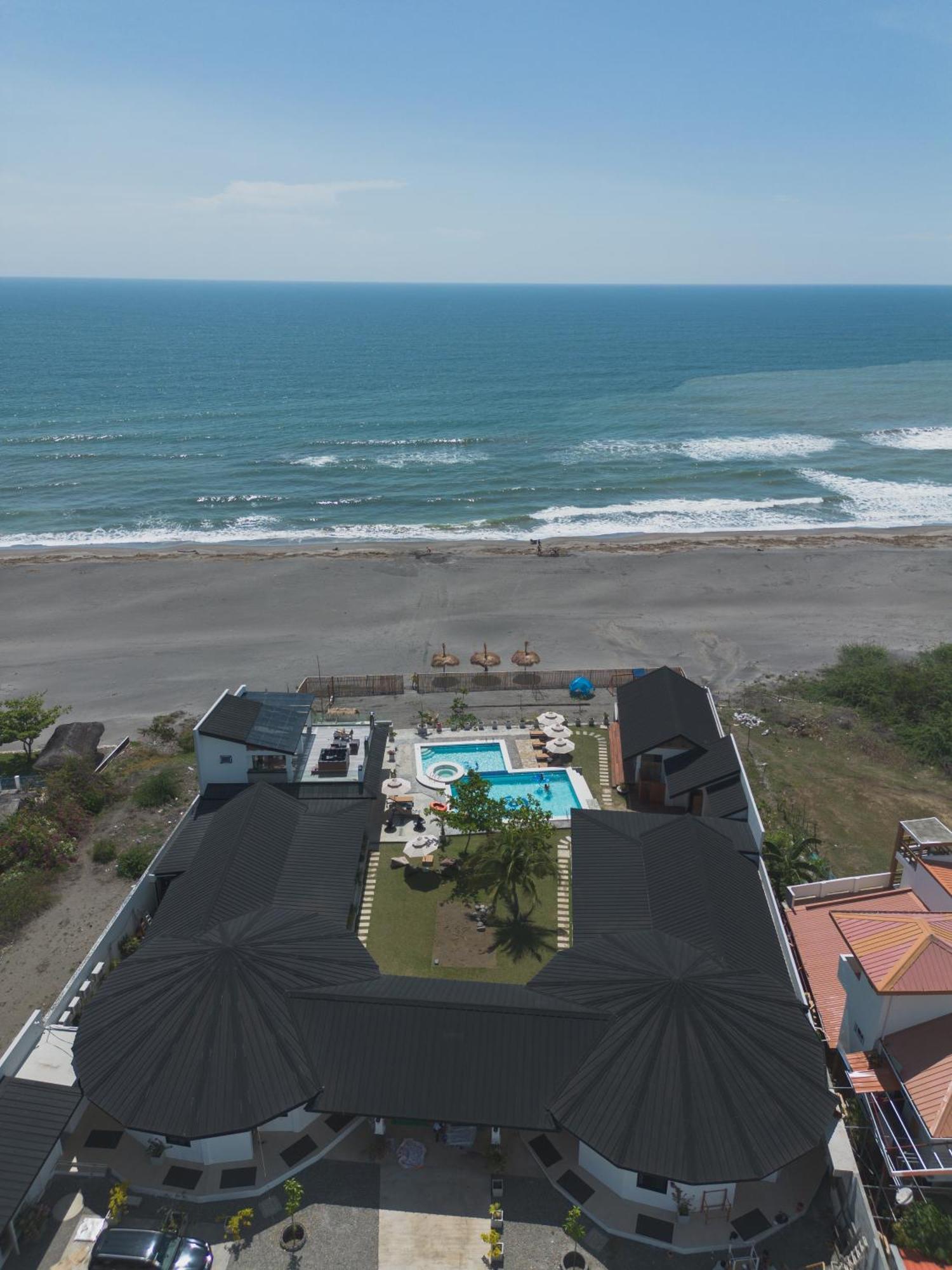 The Nordic House Hotel Bacnotan Ngoại thất bức ảnh